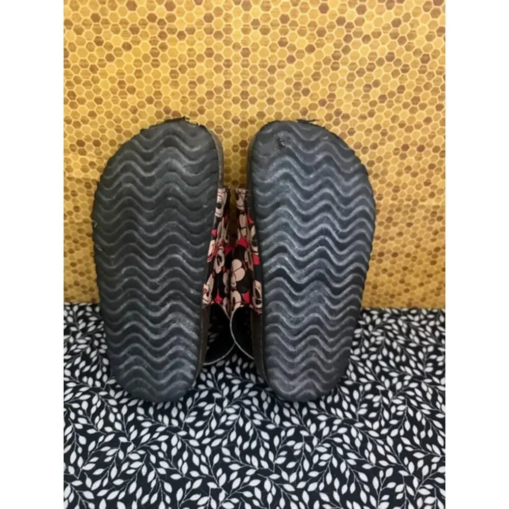 Girls Disney Branded Mickey slip on shoes size size 8 TODDLERS